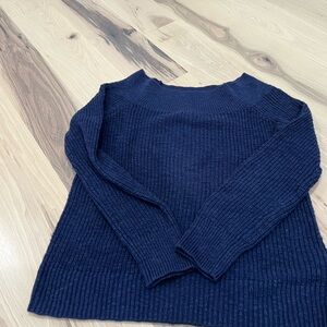GAP Dark Blue Women's Crew Neck Sweater